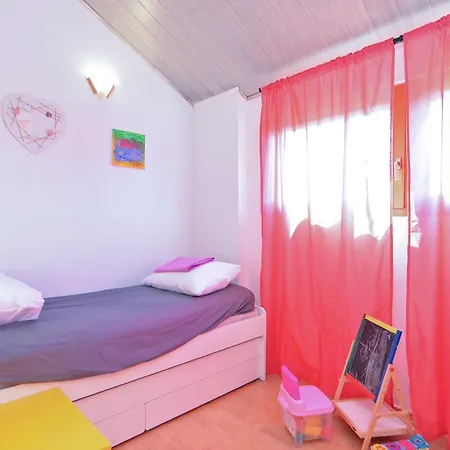 House 1717 *