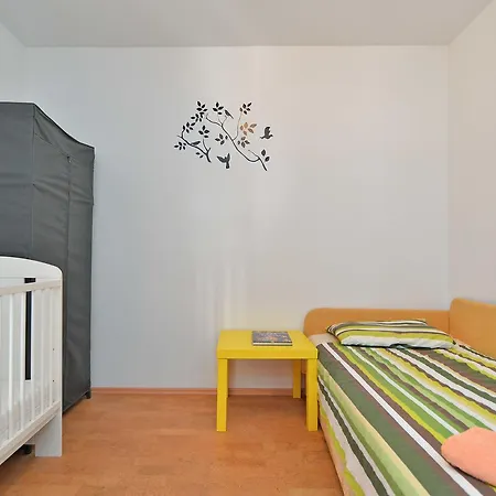 House 1717 بيت للعطل بالي