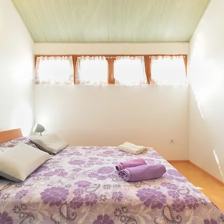 بيت للعطل House 1717 بالي